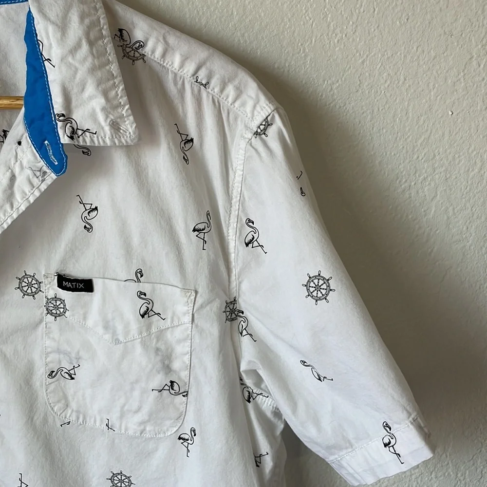 Matix Button‎ Up - Picture 2 of 6